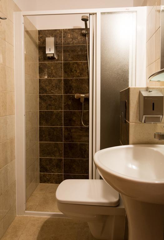 Hotel Astra Tajemniczy Ogrod 波兹南 外观 照片