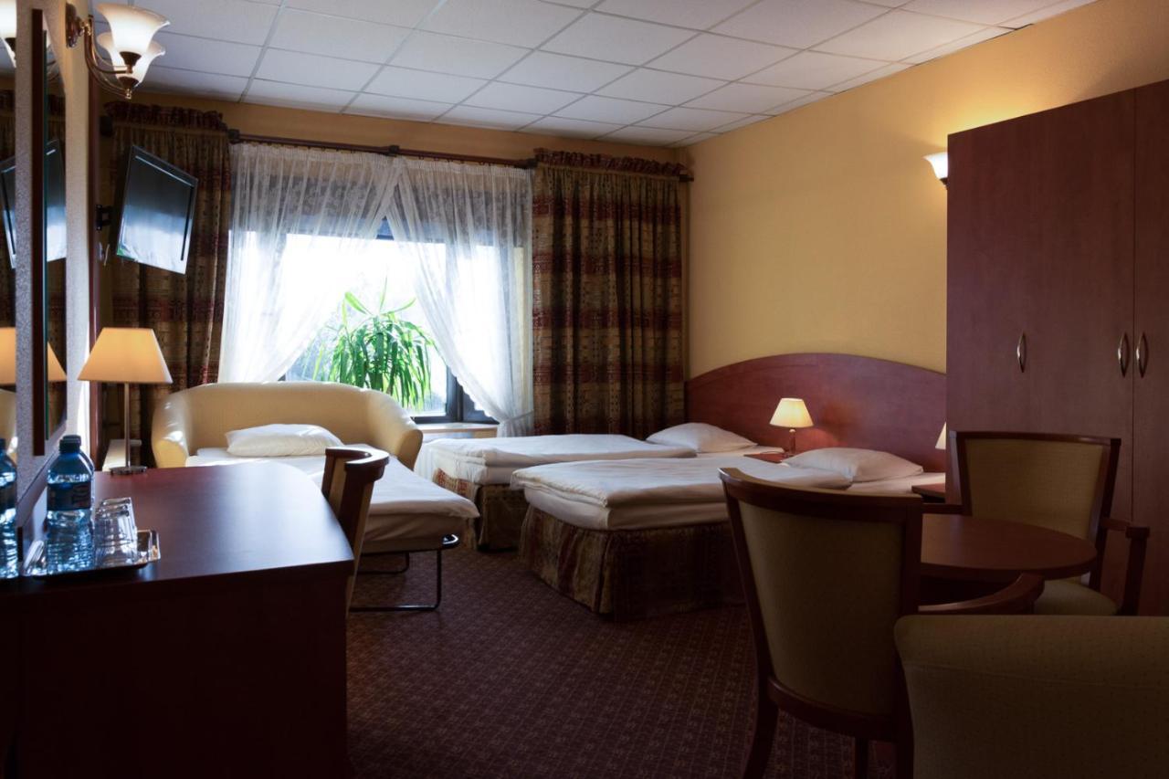 Hotel Astra Tajemniczy Ogrod 波兹南 外观 照片