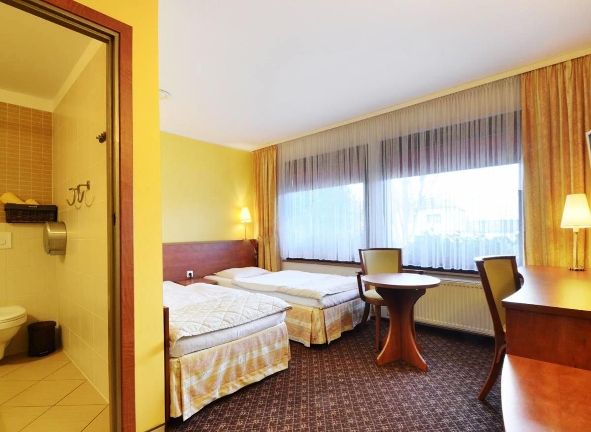 Hotel Astra Tajemniczy Ogrod 波兹南 外观 照片